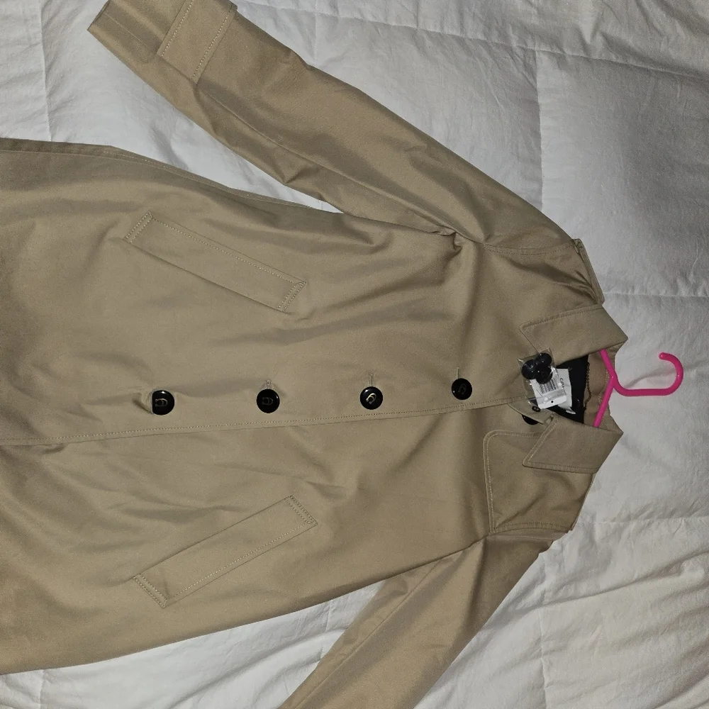 Authentic Women's COACH Trench Coat - Size 6 (khaki Color) - Picture 3 of 4